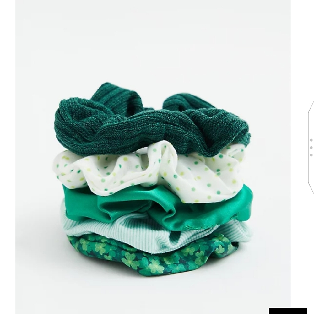 🆕☘️GREEN SHAMROCK HAIR TIE PACK - PACK OF 5☘️